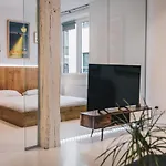 Plaza Nueva Apartment By People Rentals